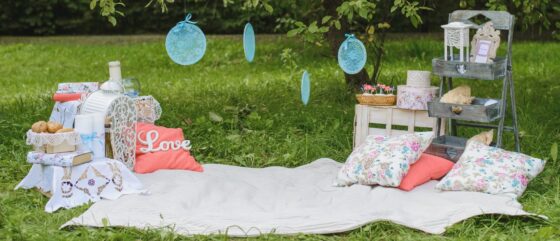 15 Ways to Design a Backyard Retreat for the Women You Adore