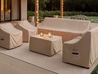 Valentine-Ready Outdoor Decor Ideas for Warm, Inviting Winter Evenings